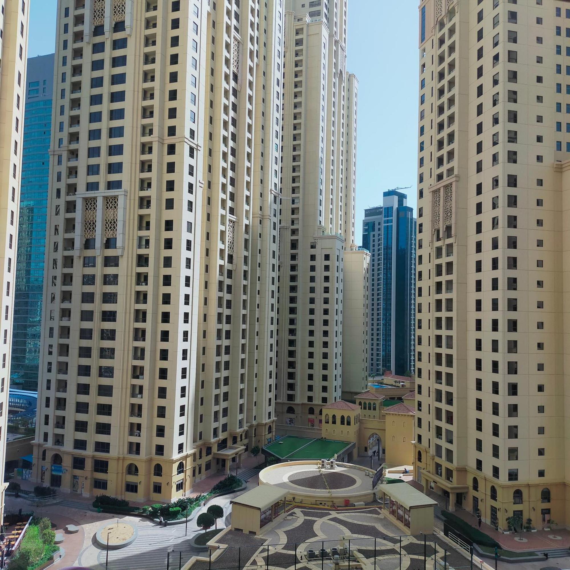 Sea La Vie Hostel Dubai Exterior foto